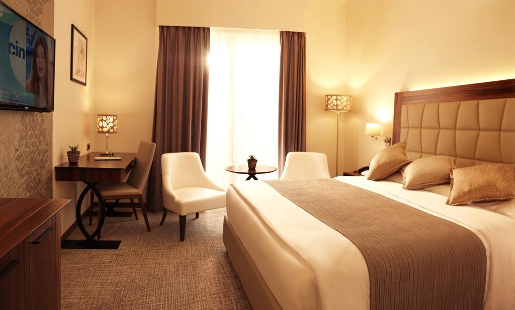 Angebot - Executive Doppelzimmer mit Balkon, Meerblick und Thermalpaket